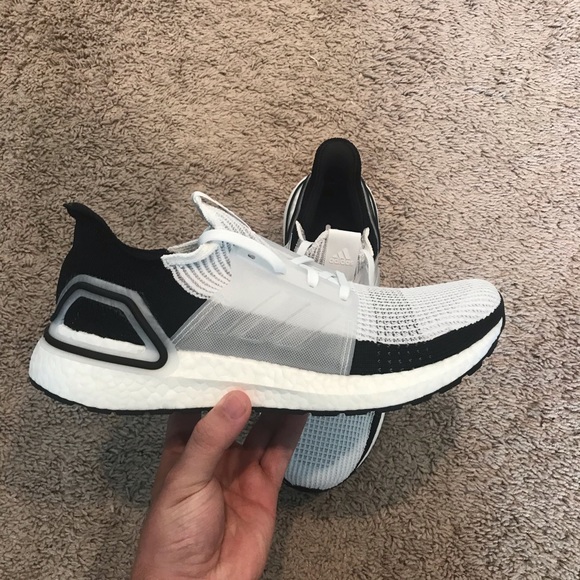 NWT ADIDAS ULTRABOOST 19 - Picture 3 of 6